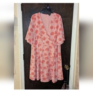Torrid Peach Floral Faux Wrap Dress SZ 22 Excellent Pre-owned